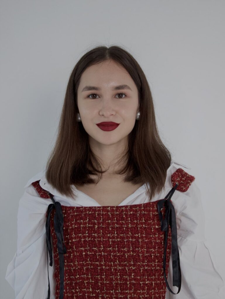 Ляйсан Шакирова — преподаватель английского языка Cherry-Pick